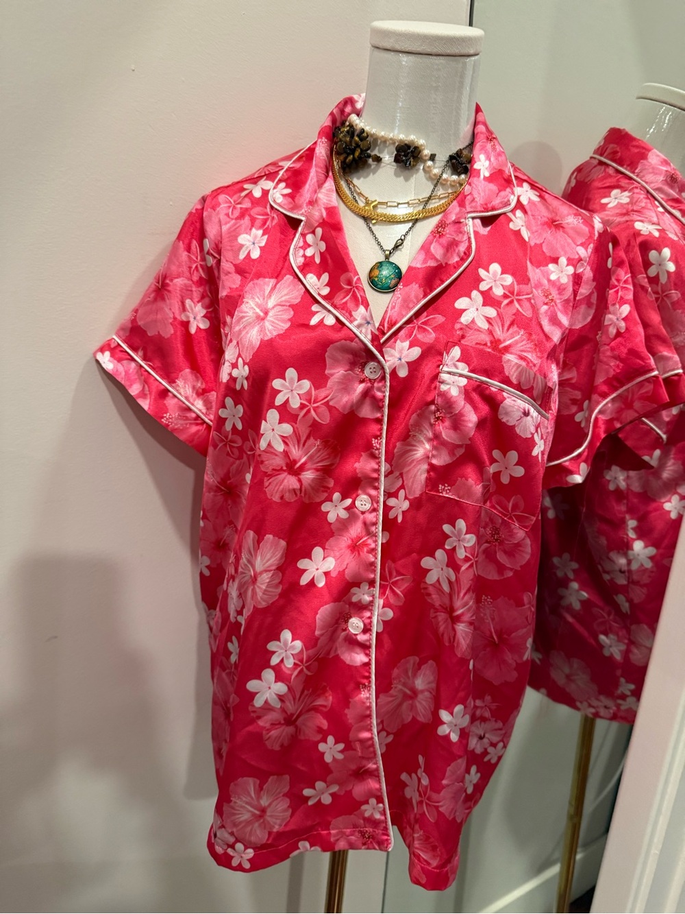 Women's Pink Floral Short-Sleeve Pajama Shirt - Lightweight Sleep Top and shorts